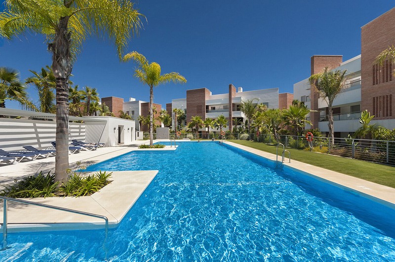 Luxus penthouse met een prachtig uitzicht op Avalon, Los Arqueros, op korte afstand van Marbella